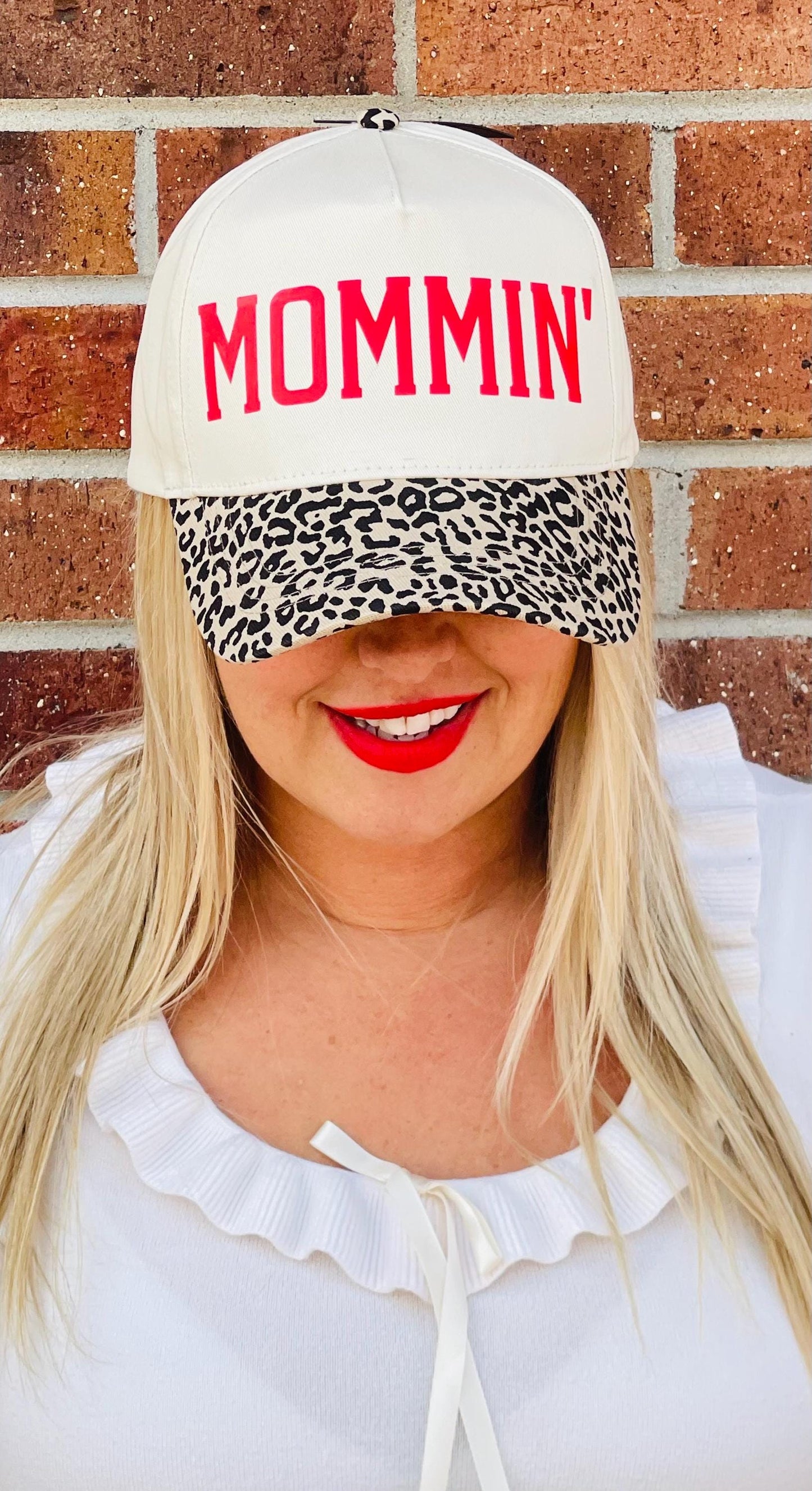 Mommin Trucker hat